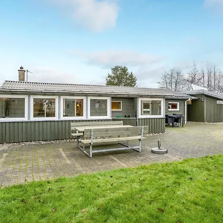 Fantastisk Hjem I Med Sauna Feriehus